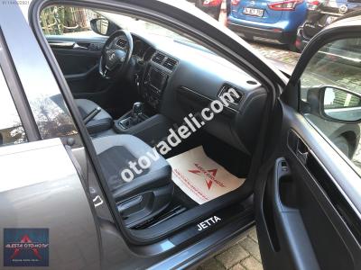 Volkswagen Jetta 2015 1.6 TDI Comfortline