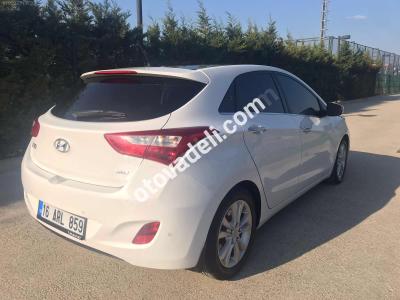 Hyundai i30 2014 1.6 CRDi Elite