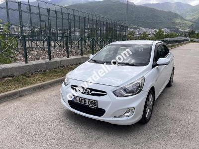 Hyundai Accent Blue 2014 1.6 CRDI Mode Plus