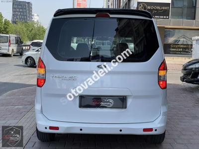 Ford Tourneo Courier 2016 1.6 TDCi Deluxe