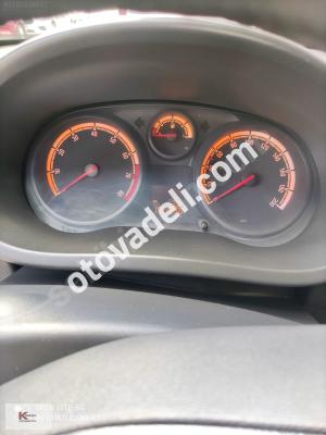 Opel Corsa 2011 1.2 Twinport Essentia