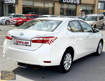 Toyota Corolla 2015 1.6 Advance