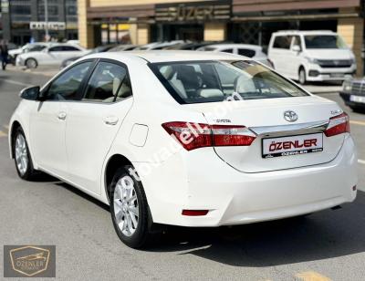 Toyota Corolla 2015 1.6 Advance