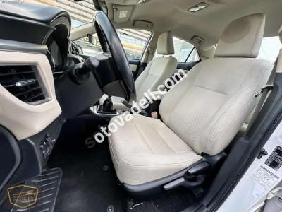 Toyota Corolla 2015 1.6 Advance