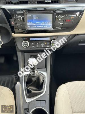 Toyota Corolla 2015 1.6 Advance