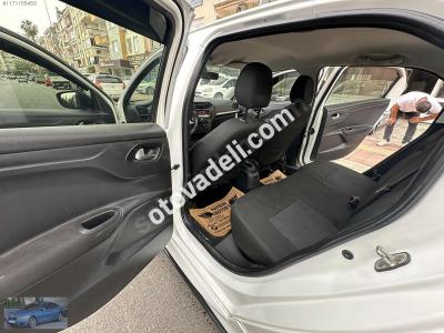 Peugeot 301 2016 1.6 HDi Active