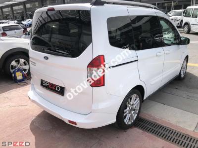 Ford Tourneo Courier 2018 1.5 TDCi Titanium