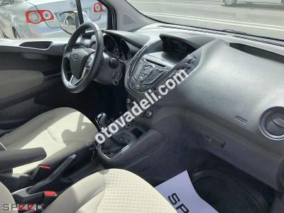 Ford Tourneo Courier 2018 1.5 TDCi Titanium