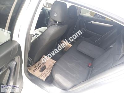 Volkswagen Passat 2013 1.6 TDI BlueMotion Trendline