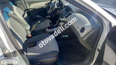 Chevrolet Cruze 2010 1.6 LS