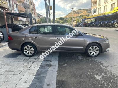 Skoda Superb 2011 1.4 TSI Comfort