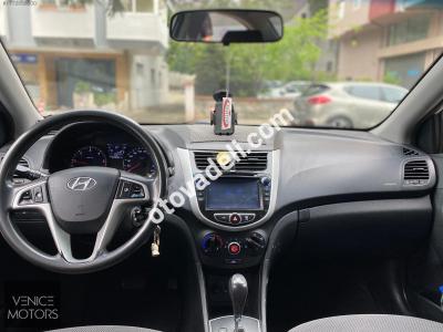 Hyundai Accent Blue 2014 1.6 CRDI Mode