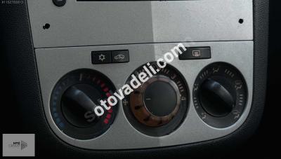 Opel Corsa 2012 1.3 CDTI Essentia