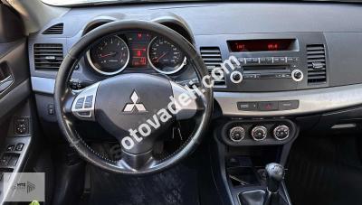 Mitsubishi Lancer 2011 1.6 Invite