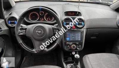 Opel Corsa 2012 1.4 Twinport Enjoy