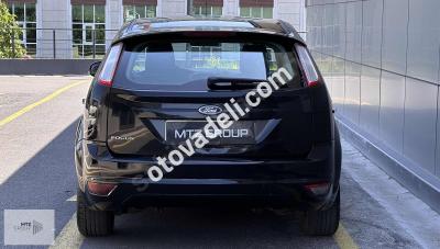 Ford Focus 2010 1.6 Titanium