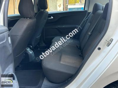 Peugeot 301 2020 1.5 BlueHDI Active