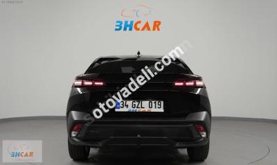 Peugeot 408 2023 1.2 PureTech Allure