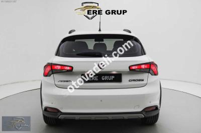 Fiat Egea Cross 2022 1.4 Fire Street