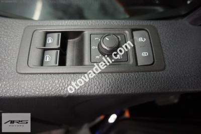 Volkswagen Caravelle 2015 2.0 TDI BMT Comfortline