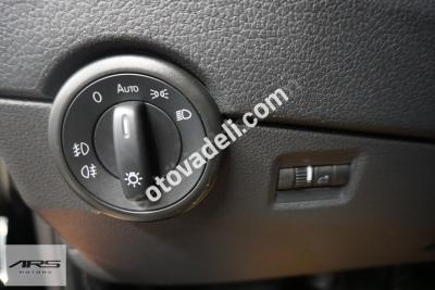 Volkswagen Caravelle 2015 2.0 TDI BMT Comfortline