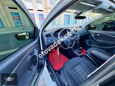 Volkswagen Polo 2016 1.2 TSI Lounge