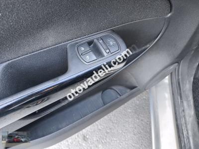 Opel Corsa 2012 1.2 Twinport Essentia