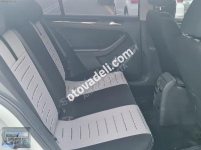 Volkswagen Jetta 2015 1.6 TDI Comfortline