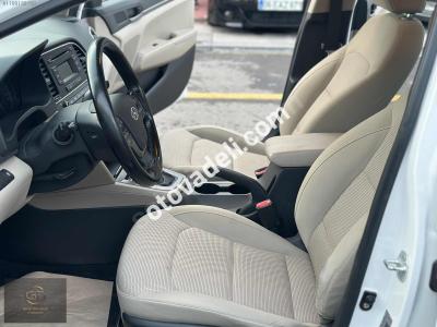 Hyundai Elantra 2017 1.6 CRDi Elite Plus