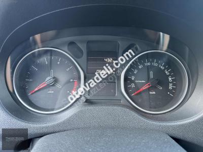 Citroen C-Elysée 2022 1.5 BlueHDI Feel Bold