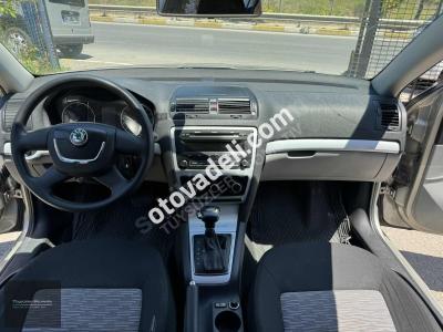 Skoda Octavia 2010 1.4 TSI Ambiente