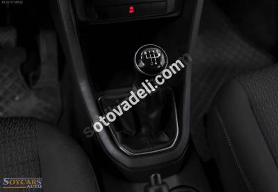 Volkswagen Caddy 2017 2.0 TDI Comfortline