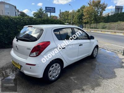 Hyundai i20 2013 1.4 CVVT Jump