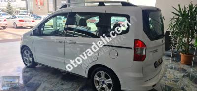 Ford Tourneo Courier 2016 1.5 TDCi Delux