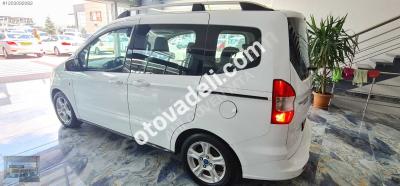 Ford Tourneo Courier 2016 1.5 TDCi Delux
