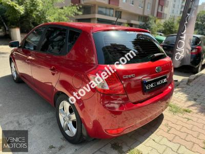 Kia Ceed 2010 1.6 CRDi Motion
