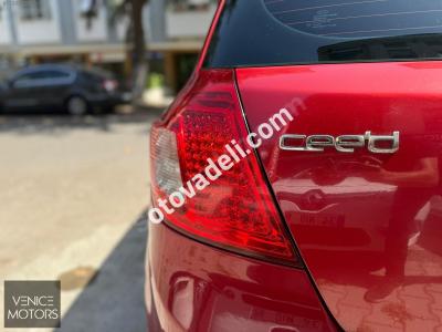 Kia Ceed 2010 1.6 CRDi Motion