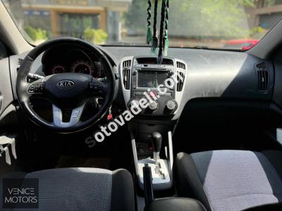 Kia Ceed 2010 1.6 CRDi Motion