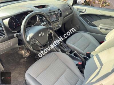 Kia Cerato 2016 1.6 CRDi Concept Plus