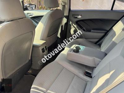 Kia Cerato 2016 1.6 CRDi Concept Plus