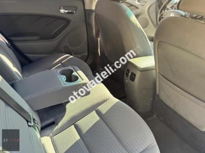 Kia Cerato 2016 1.6 CRDi Concept Plus