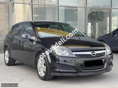 Opel Astra 2012 1.6 Essentia