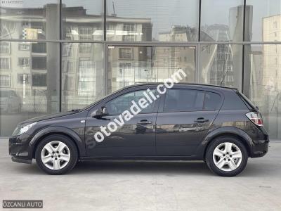 Opel Astra 2012 1.6 Essentia