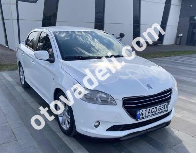Peugeot 301 2013 1.6 HDi Allure