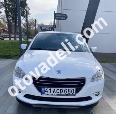 Peugeot 301 2013 1.6 HDi Allure