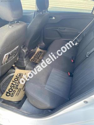 Peugeot 301 2013 1.6 HDi Allure