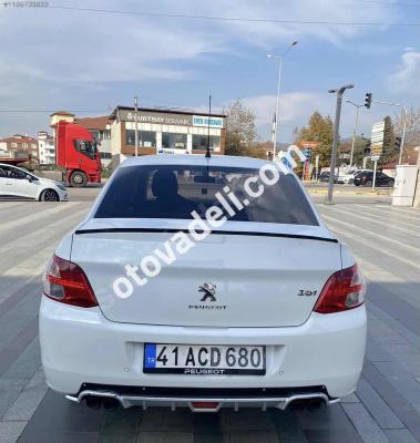 Peugeot 301 2013 1.6 HDi Allure