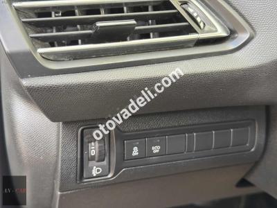 Peugeot 308 2016 1.6 BlueHDi Active