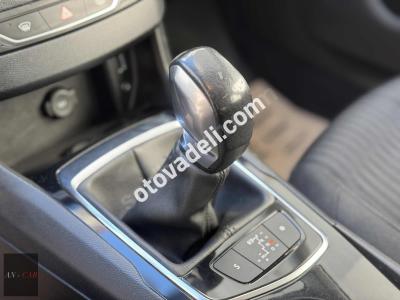 Peugeot 308 2016 1.6 BlueHDi Active