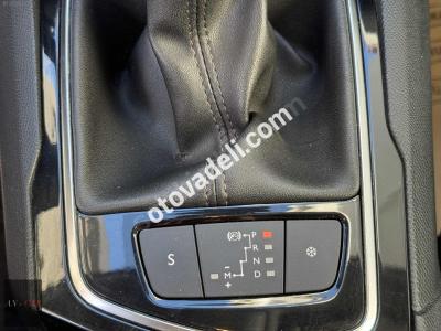 Peugeot 308 2016 1.6 BlueHDi Active